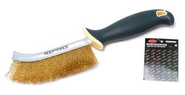 Щетка по металлу ручная в железном корпусе с полипропиленовой эргономической рукояткой (латунная проволока) RockForce##Rock FORCE RF-34012133