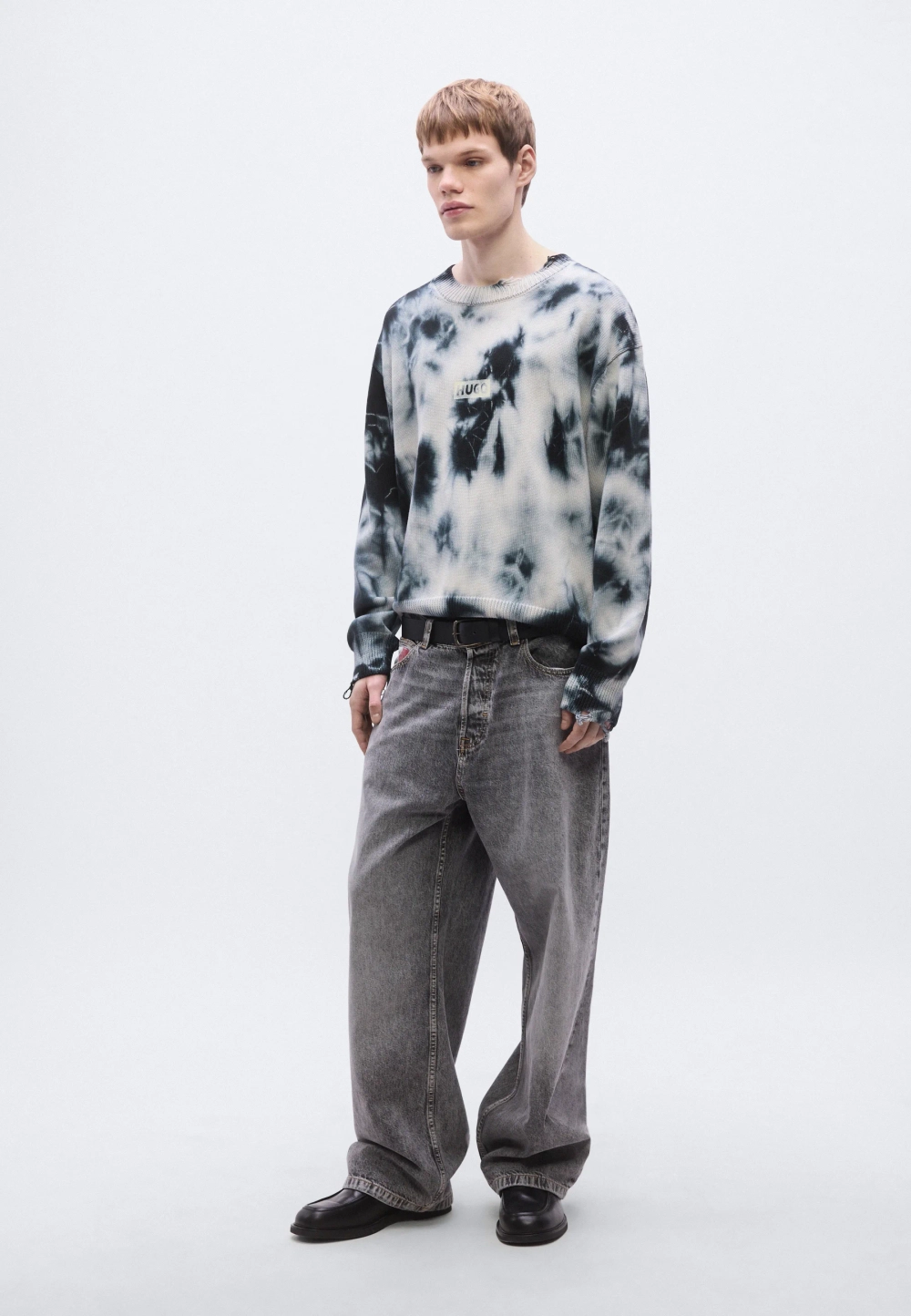 Свитшот Hugo SESTROY - black