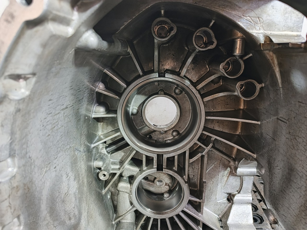 Корпус кпп GR905