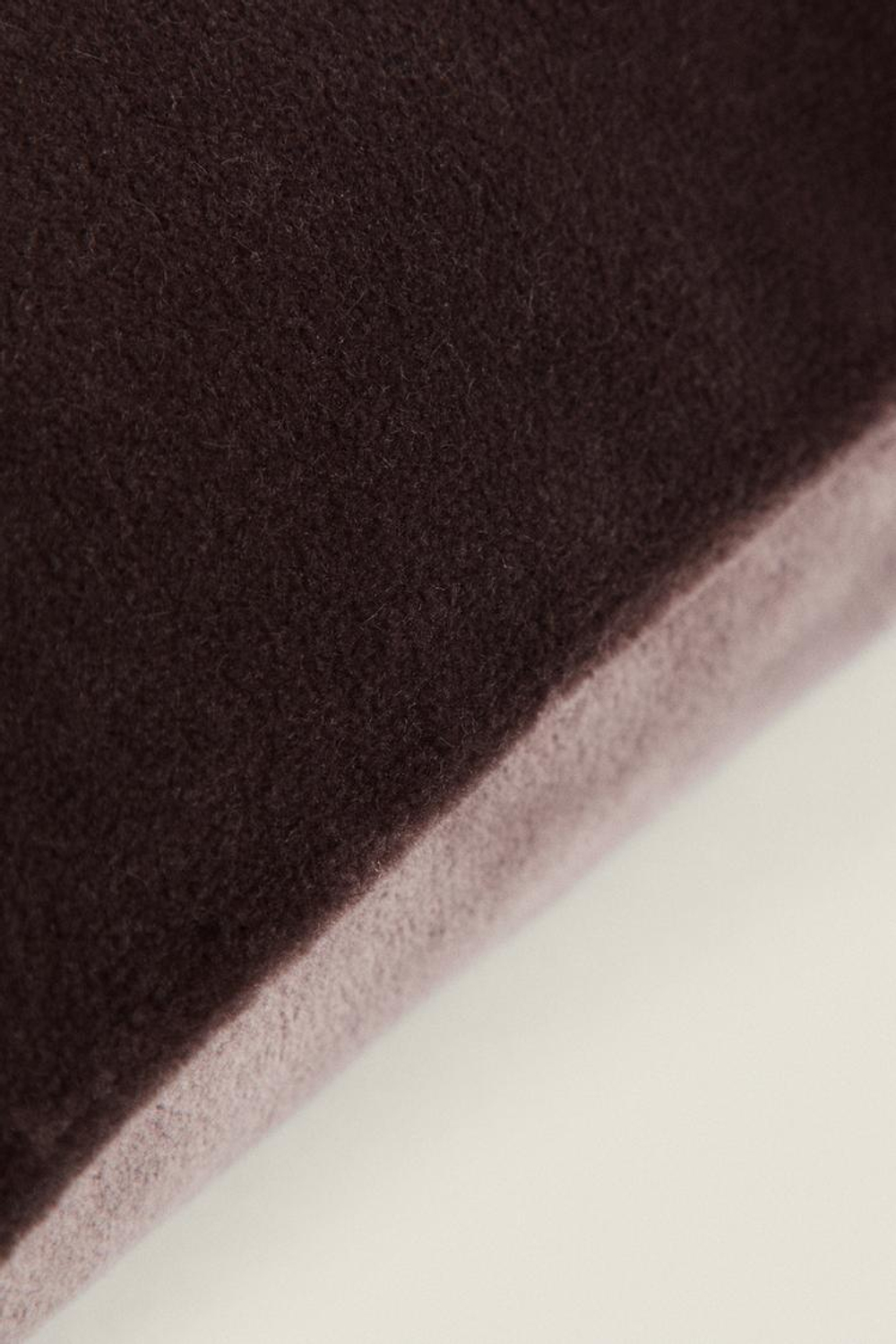 ZARA HOME БАРХАТНЫЙ ЧЕХОЛ ДЛЯ ДЕКОРАТИВНОЙ ПОДУШКИ, ШОКОЛАДНЫЙ