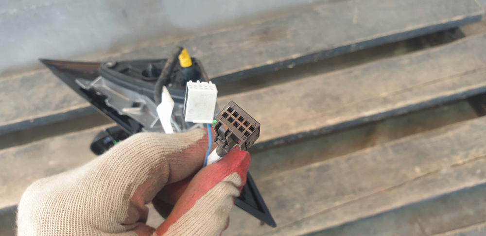 Зеркало правое Mercedes E-Class (W213)  Б/У Оригинал A213230149040