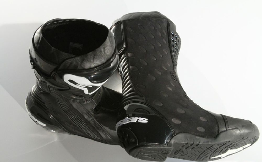 Supertech R / Мужские / Черный