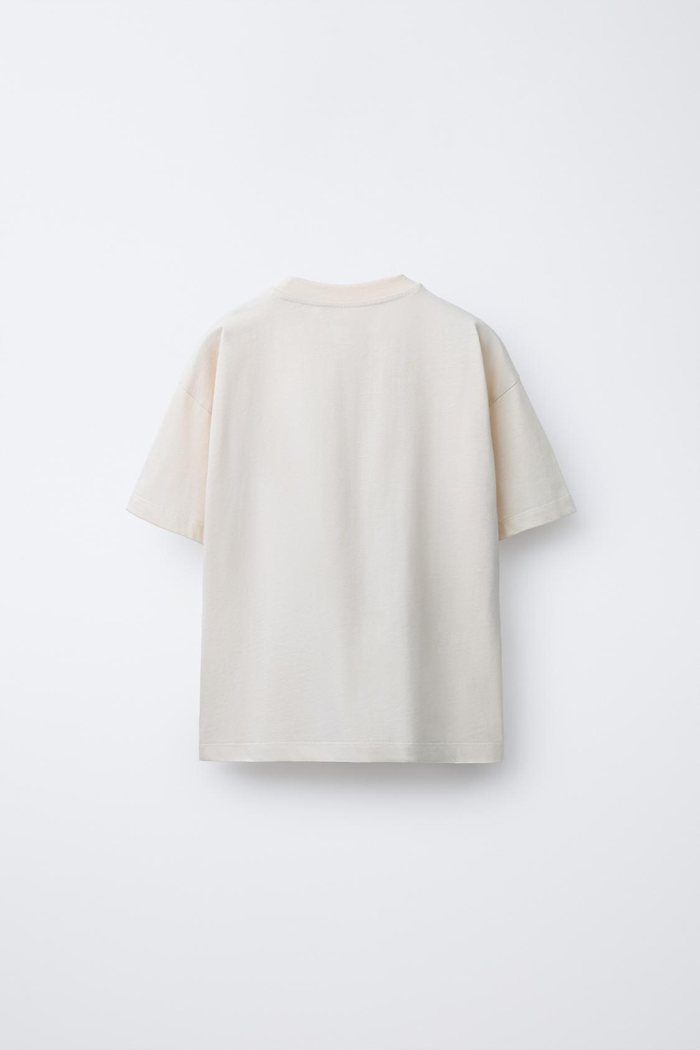 ZARA ФУТБОЛКА С ПРИНТОМ, ЭКРЮ