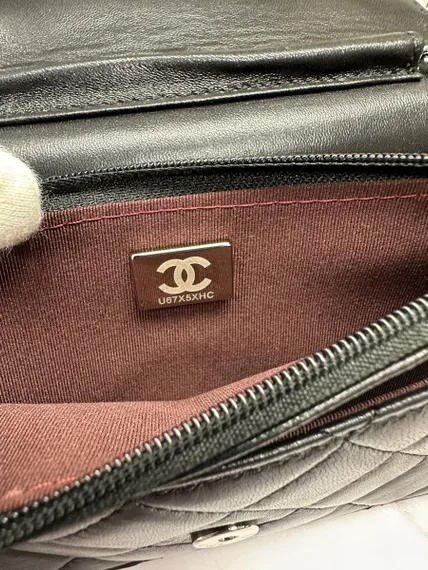 Классическая сумка-кошелек на цепочке Chanel Wallet On A Chain