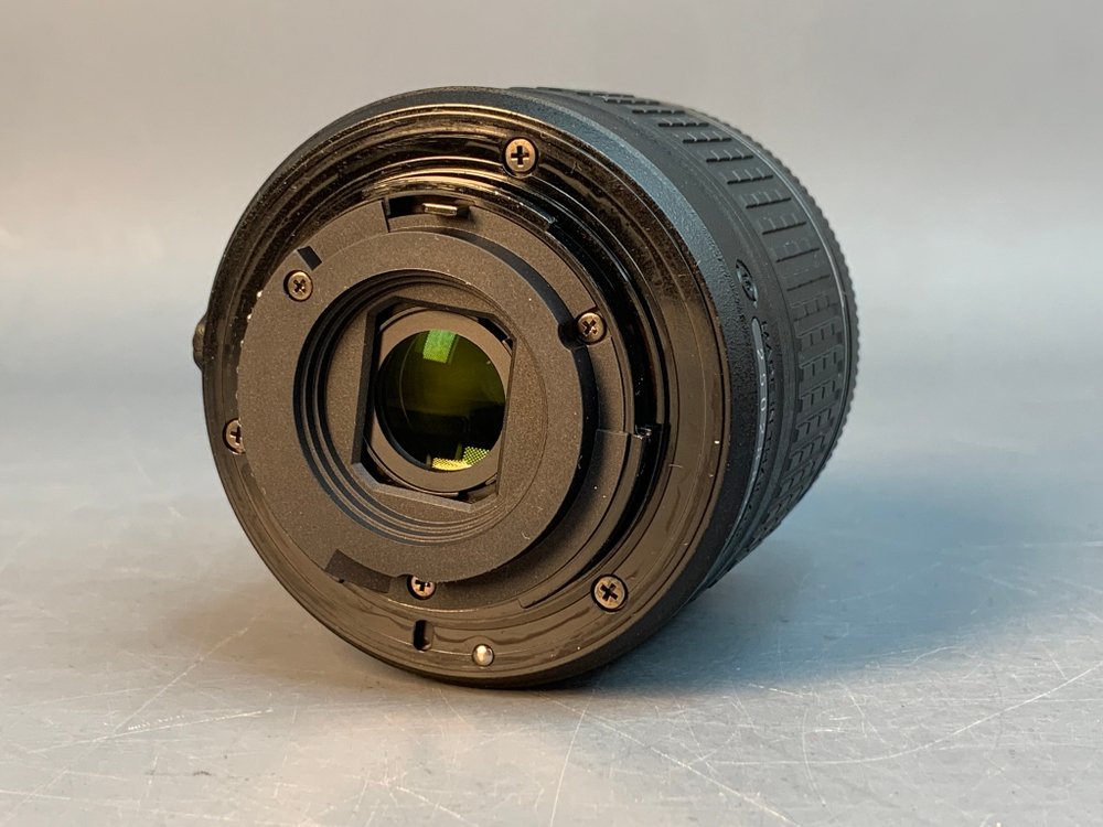Nikon D3400 Kit AF-P DX 18-55mm G VR 4900 кадров