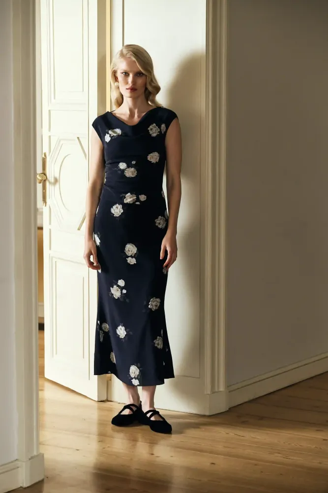 Lucy top, топ из черного крепдешина с цветочным принтом