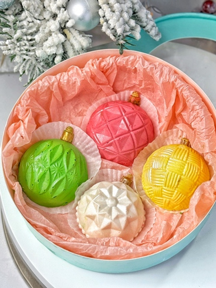 Набор пирожные "Новогодние шары" муссовые - Новый год