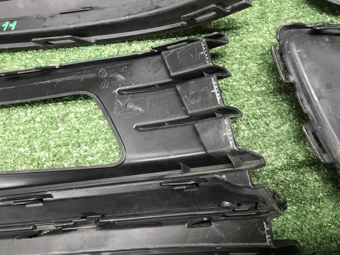 Накладка ПТФ левая VW Polo sedan 5 (2015-2020)