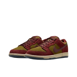 Кроссовки Nike SB Dunk Low 'Dark Team Red Olive Flak' HQ1625-600