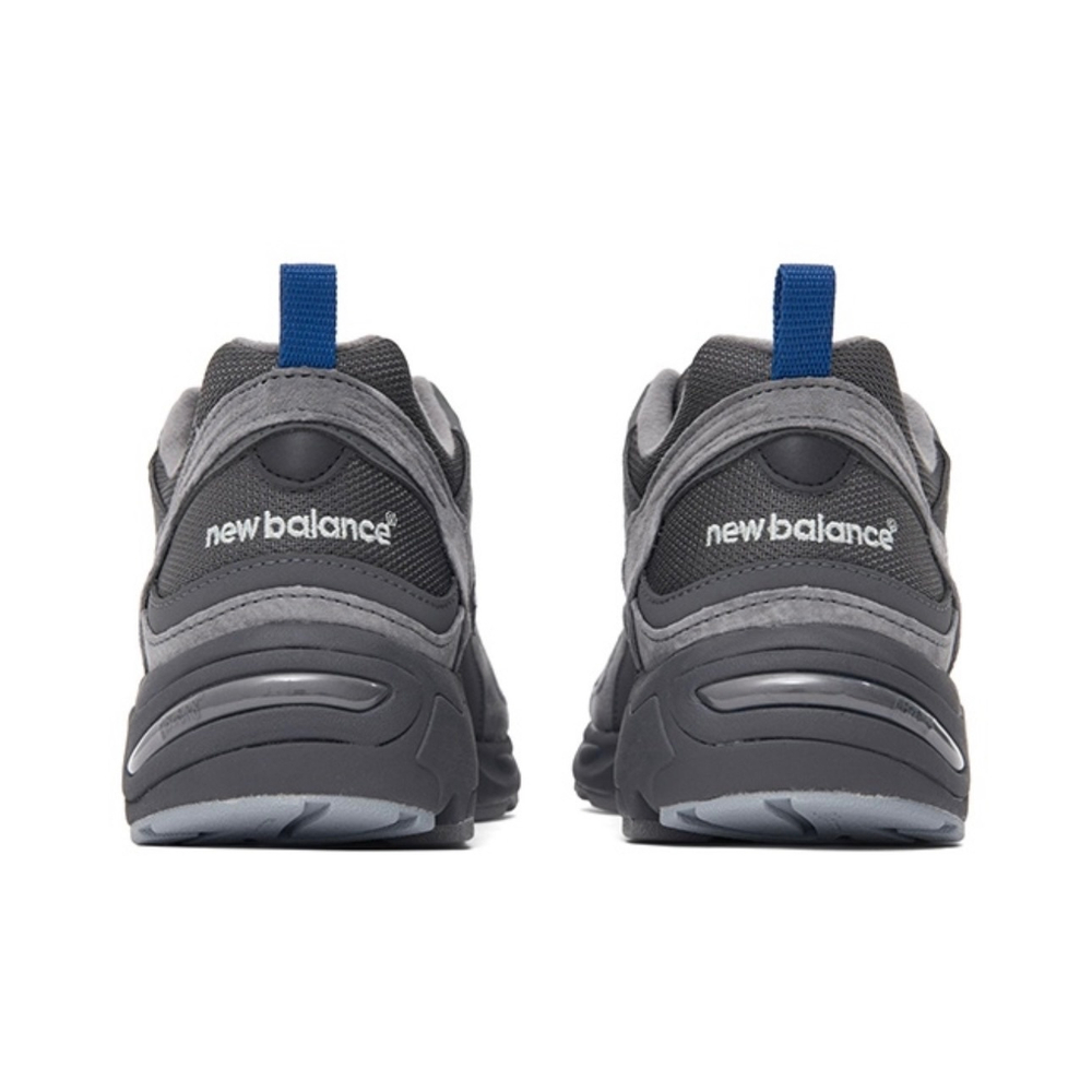 New Balance 878 Underground store
