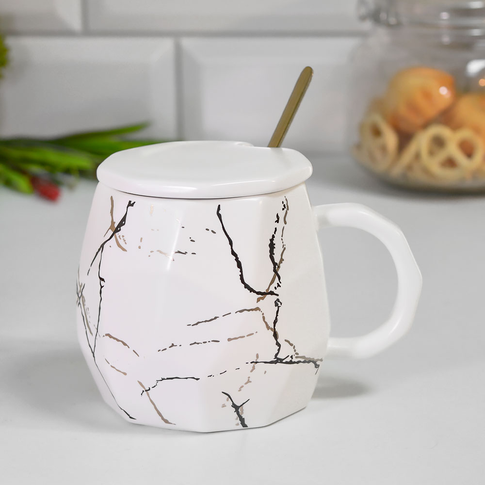 Кружка 420мл с крышкой и ложкой, микс