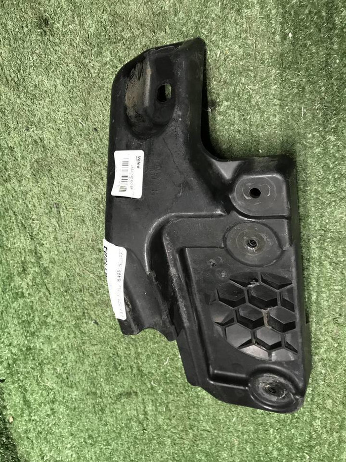 Кронштейн датчика Range Rover Velar (2017-2023)