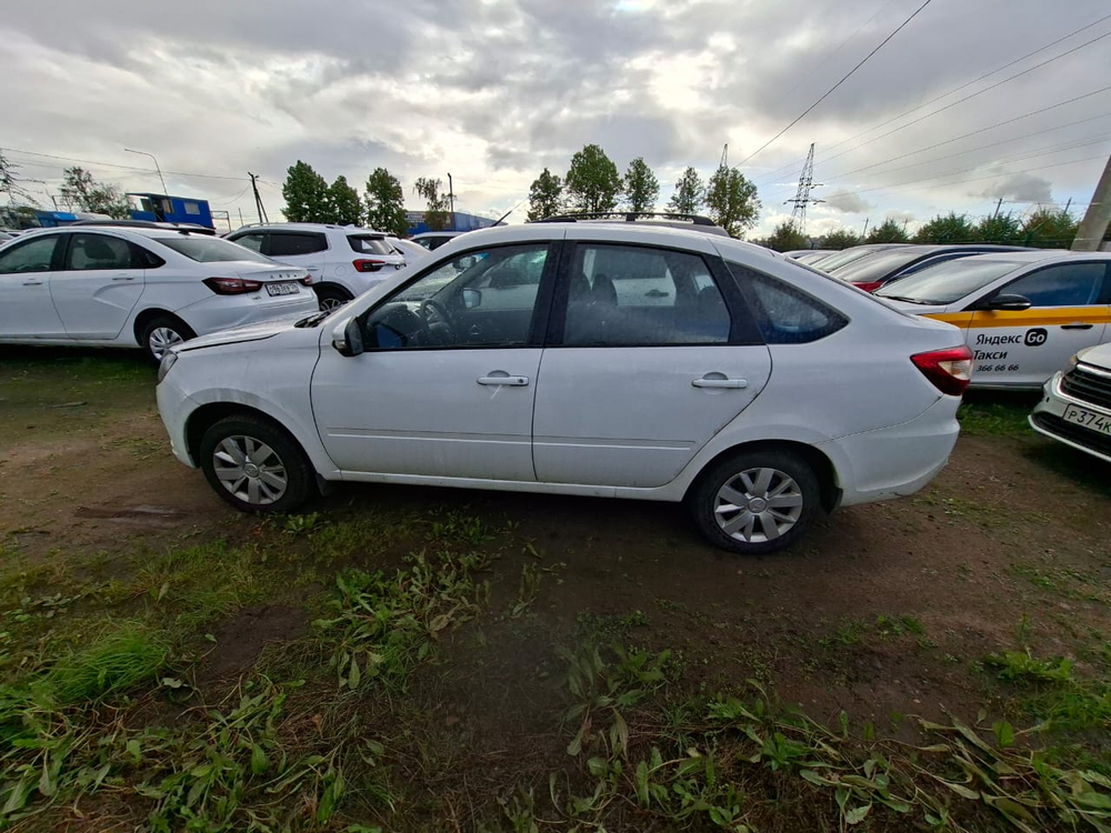 LADA GRANTA Comfort 1.6 90hp 5MT