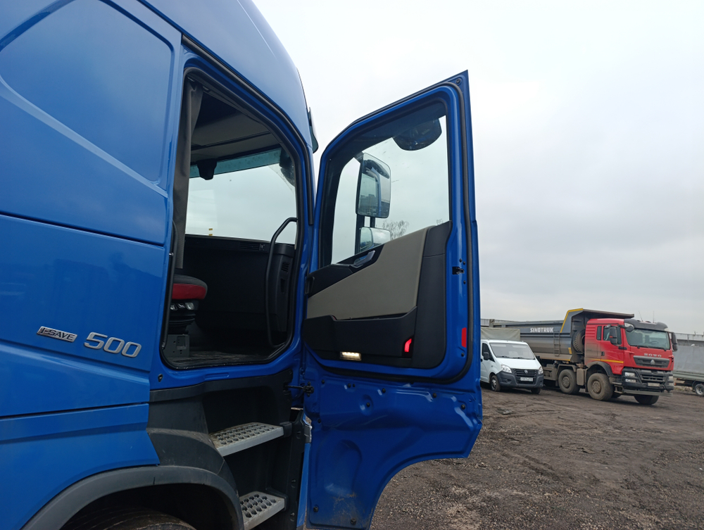 Volvo FH 4x2 Седельный тягач FH-TRUCK (Дизельный, 12,8 л, 510 л.с., АТ)