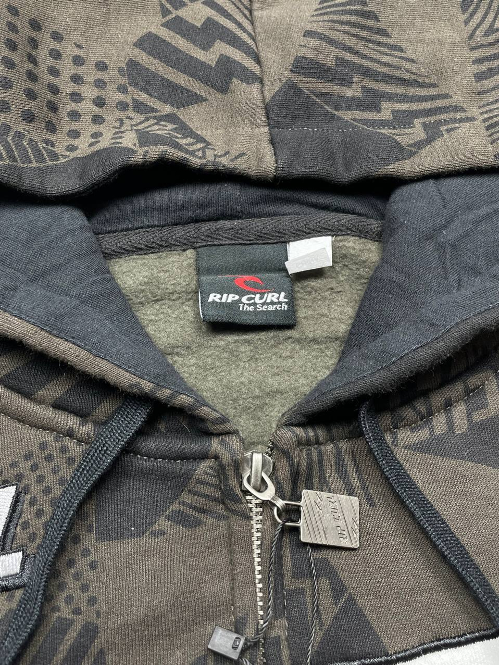 Зип худи от Rip Curl Ecko Emerica Fubu G-Unit South pole. Товар уцененный
