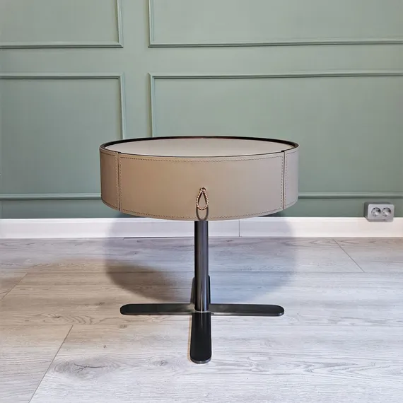 Тумбочка-столик но ножке CT-68, Ø50х48 см