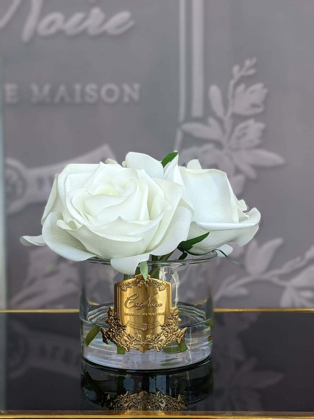 Ароматизированный букет из 5 роз Cote Noire Five Rose Ivory Gold navy Box