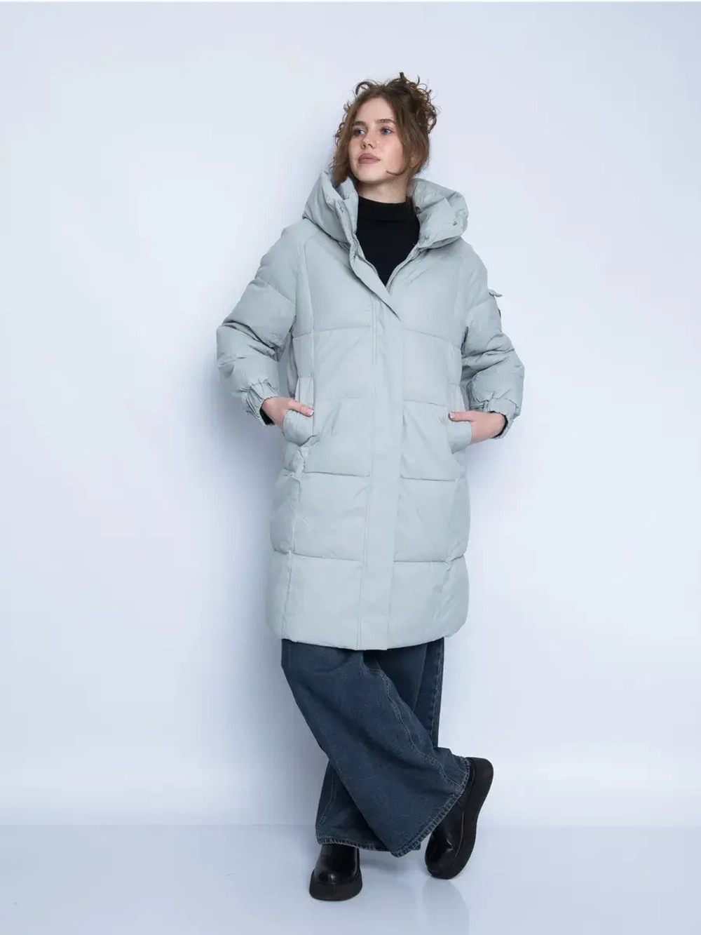 Куртка зимняя удлиненная с капюшоном