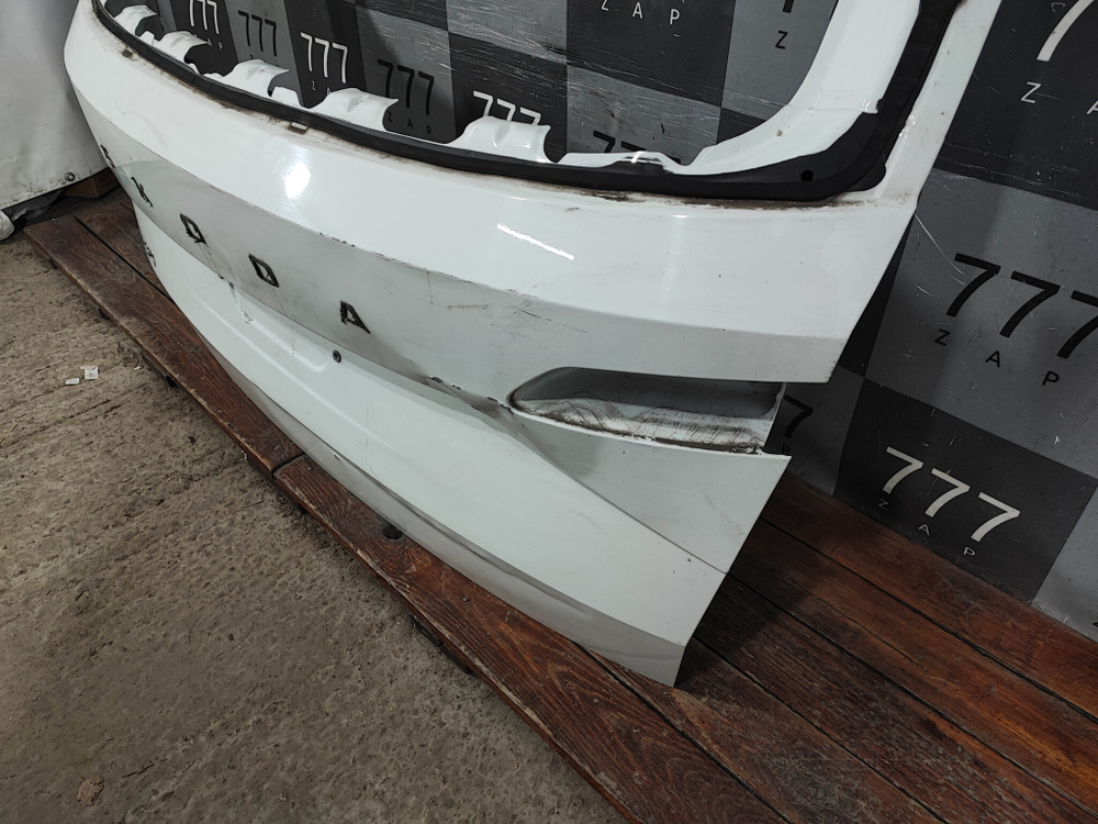 Крышка багажника Skoda Karoq 17-нв Б/У Оригинал 57A827023A