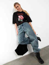 Футболка женская с оверсайз Пион (черная)