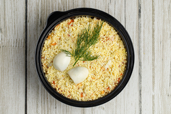 Салат «Мимоза» банкетный 500 гр. с рисом или картофелем на выбор