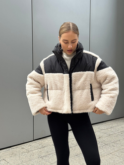 Пуховик North молочный