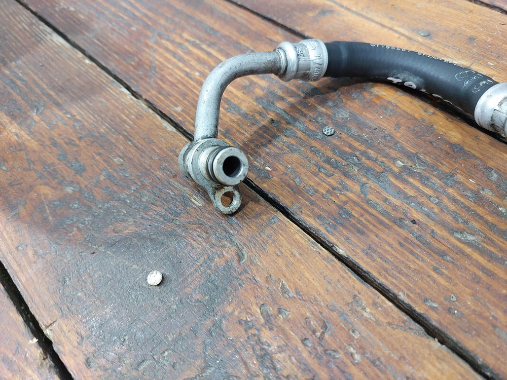 Трубка охлаждения турбины Mercedes M278 Б/У Оригинал A2782000700