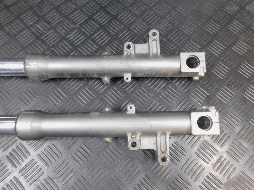 Перья вилки Kawasaki ZZR 400 98 053088