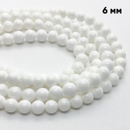 Арагонит бусины, диаметр около 6,4-6,6 мм, цена за 27-28 шт (1/2 нити)