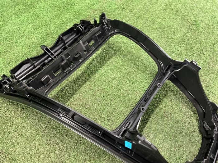 Декоративная накладка салона Mercedes E C238 16-23