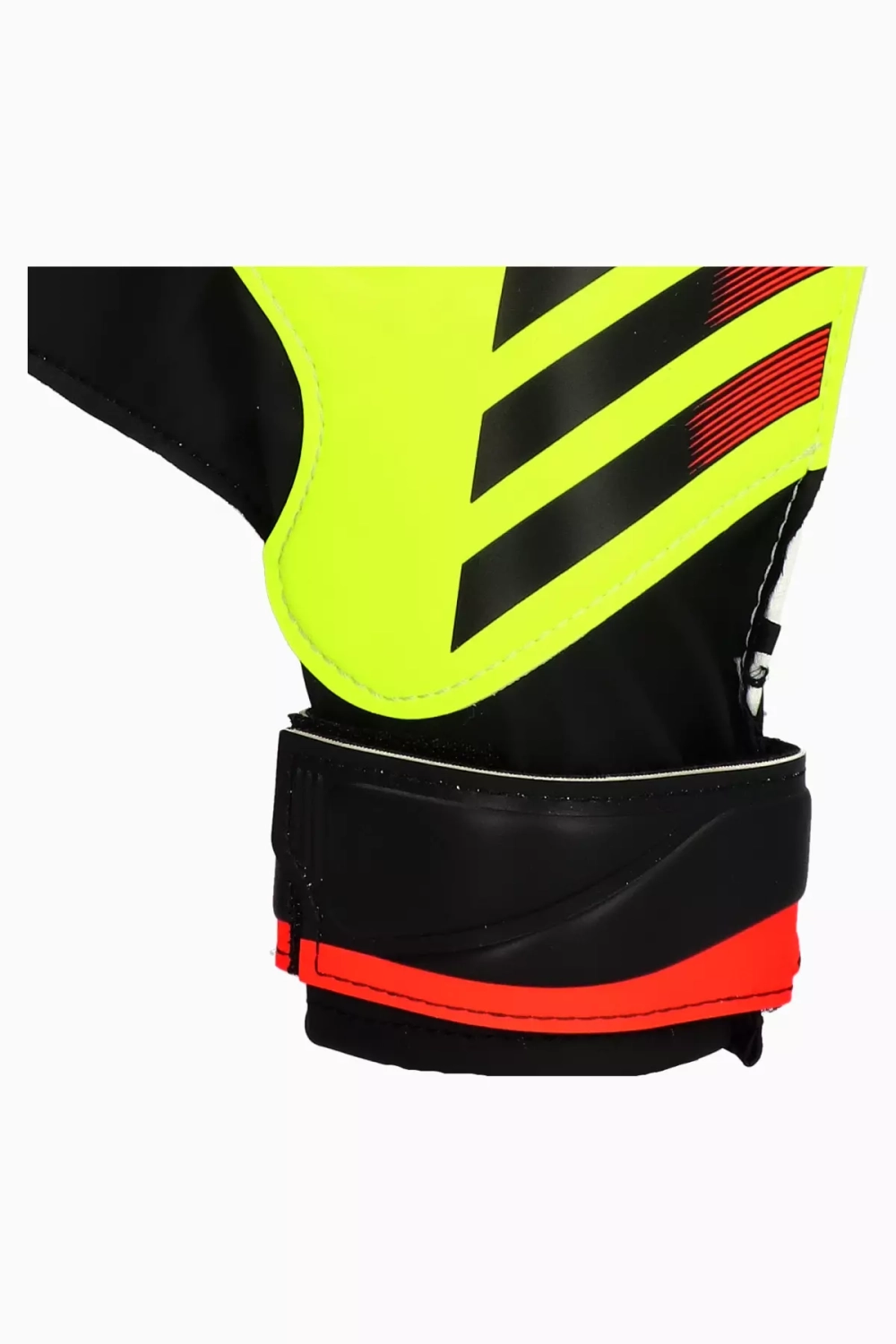 Вратарские перчатки adidas Predator Training