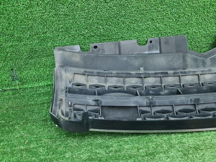 Решетка радиатора Range Rover Evoque 1 (2015-2018)