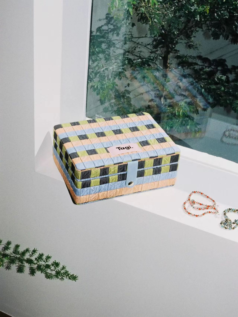 Шкатулка "цветная клетка"