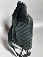 Сумка-мессенджер Louis Vuitton