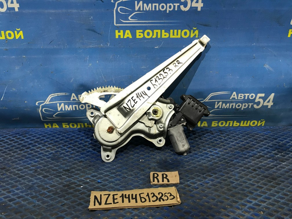 Стеклоподъемник задний правый TOYOTA COROLLA AXIO 2006-2012