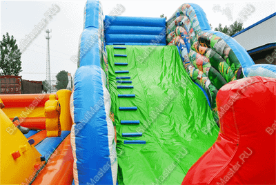 Большая надувная горка "Братство пиратов с роботом" 12*12*7 м