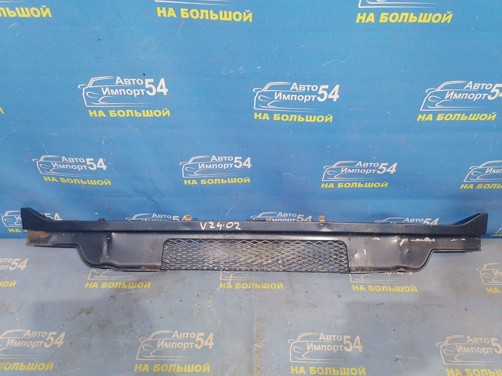 Планка под фары MITSUBISHI PAJERO 1994