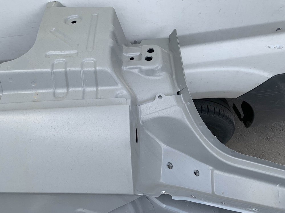 Боковина левая Omoda C5 Новая Оригинал 21-нв 502004537AADYJ