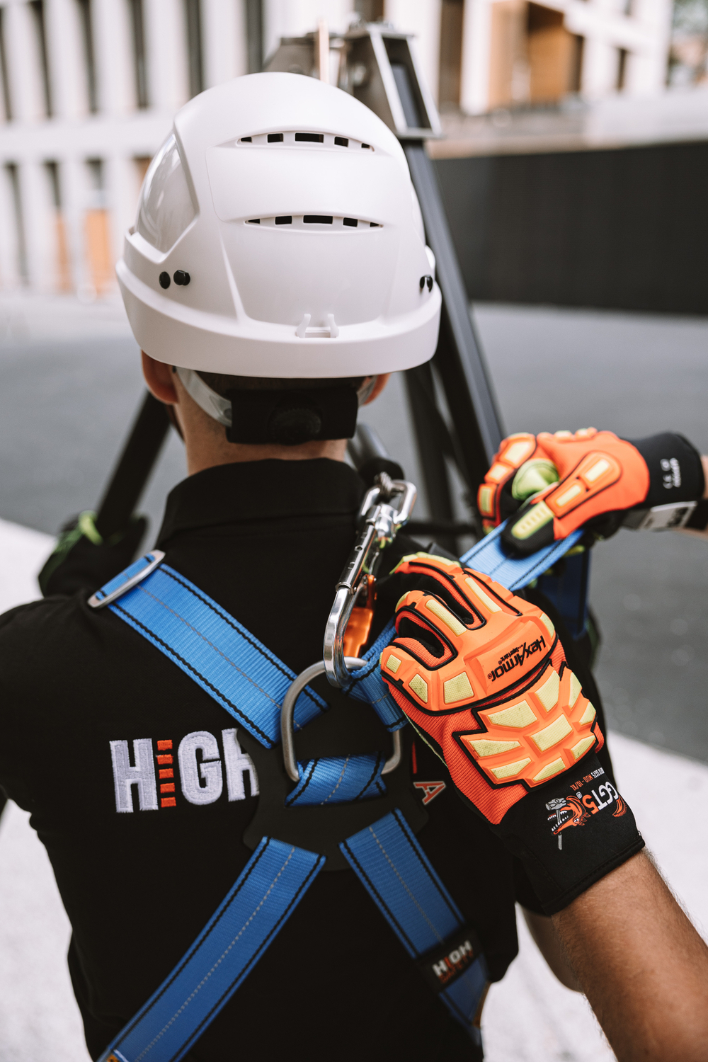 Анкерное устройство типа В (тренога, арт. HS-TM9W со спасательным подъемным устройством, арт. HS-W502)