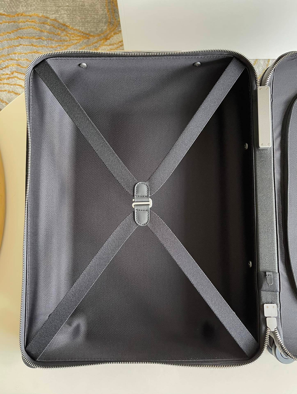 Louis Vuitton Horizon 50 Suitcase