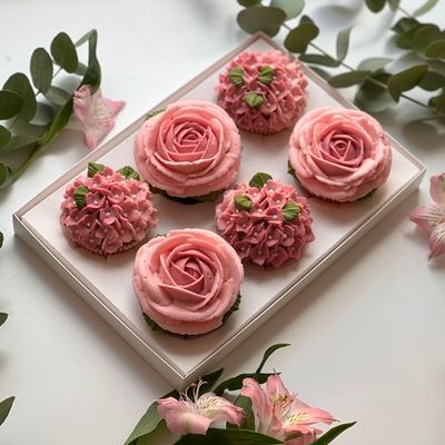 Крем - чиз капкейки гортензии и розы 6 шт