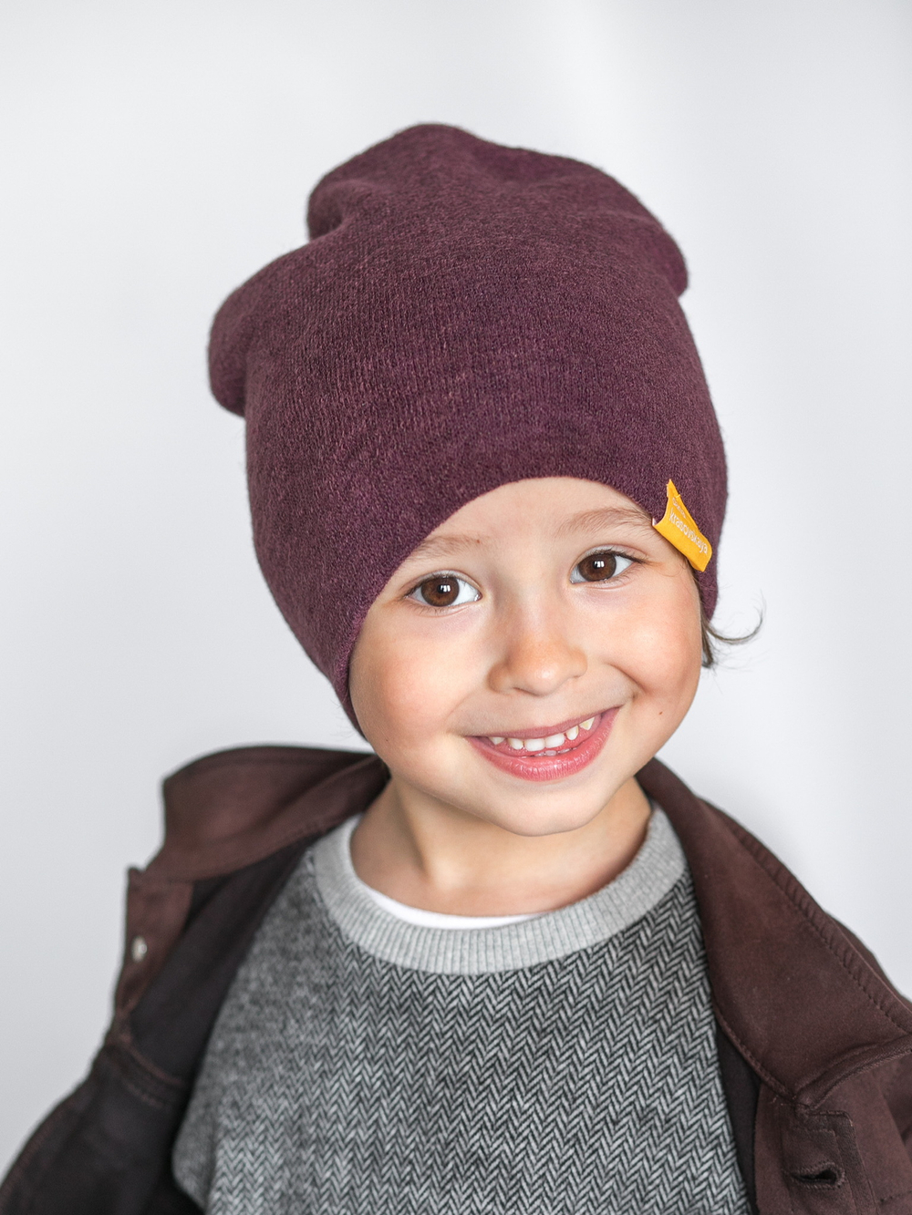 детская шапка из турецкой шерсти темно-лавандовая
