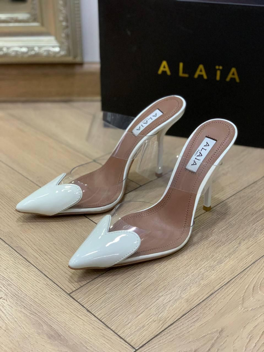 Босоножки Alaia