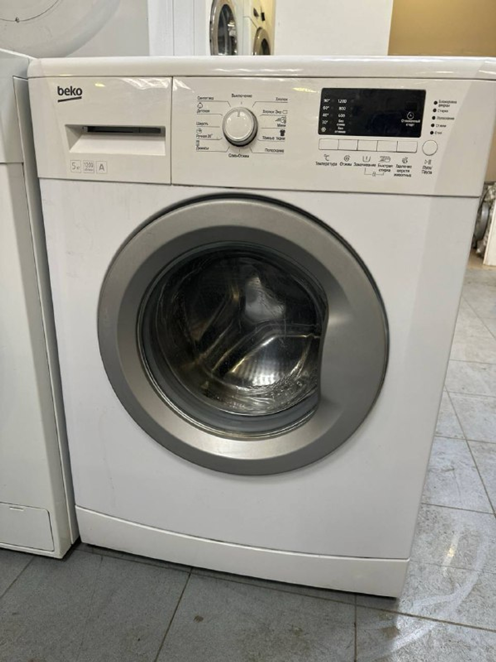 Стиральная машина Beko wkb 51231 ptma Б/У фронтальная 5 кг до 1200 об/мин