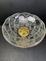 Старинная ваза-конфетница на бронзовой подставке