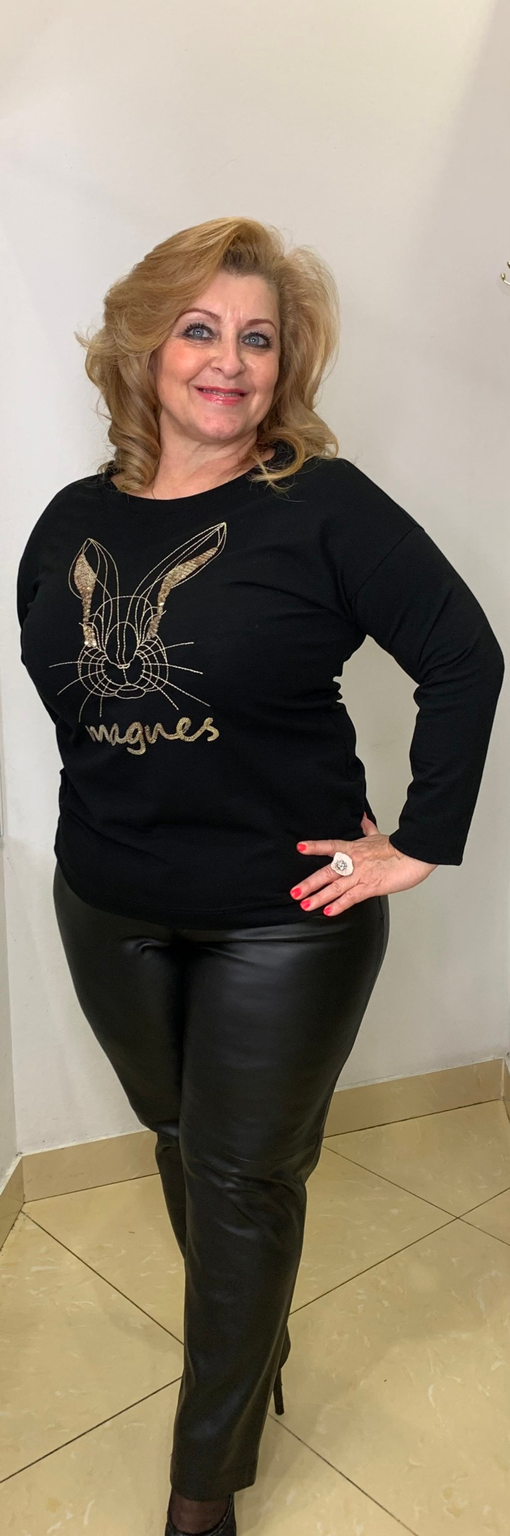 Черная коттоновая толстовка-блузон с "зайчиком"