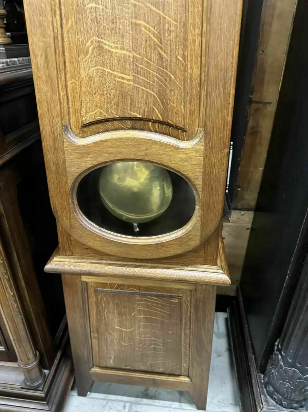 Старинные напольные часы