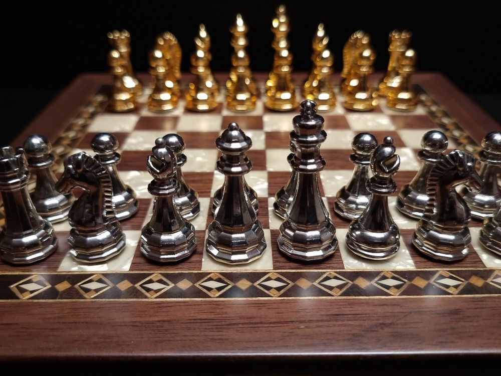 Шахматы "Престиж" малые 25х25 см орех антик (2811.WAL)