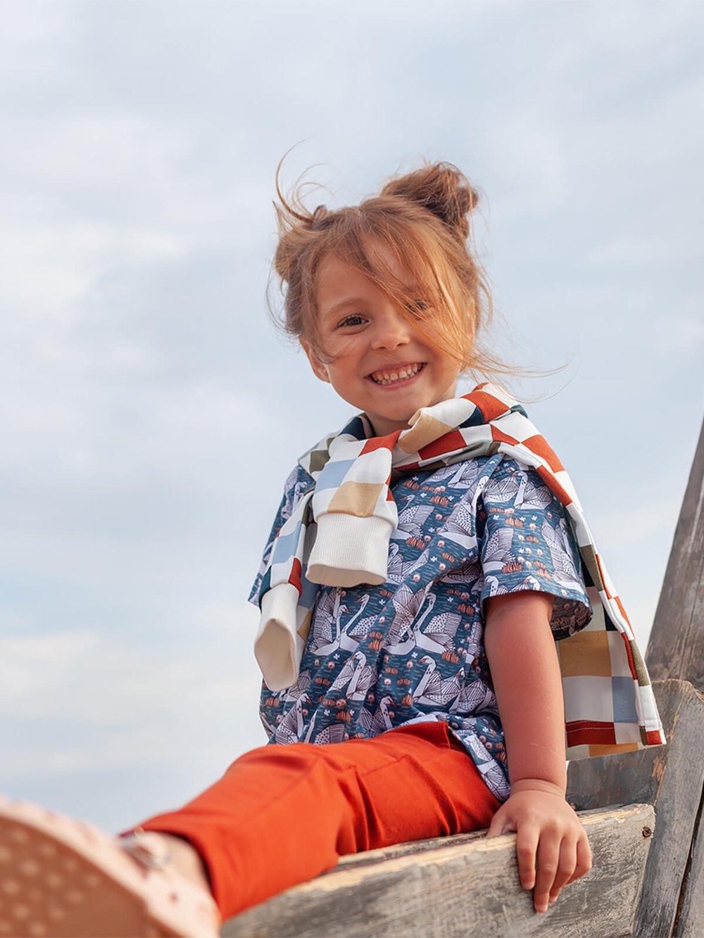 Футболка унисекс Mjölk Лебеди