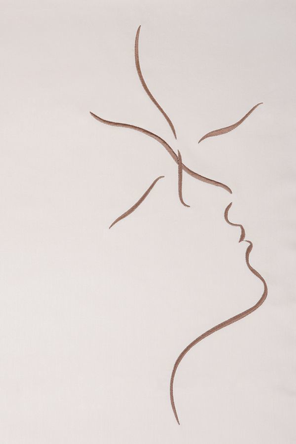 Наволочка 70х70 Bovi Kiss бежевая Португалия фото